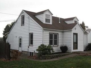 4007 Oxer Rd, Erie, PA 16505-3331