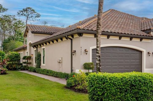 9393 Isla Bella Cir, Bonita Springs, FL 34135-7274