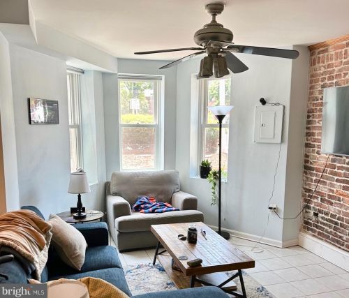 817 T St, Washington DC 20001-4119 exterior