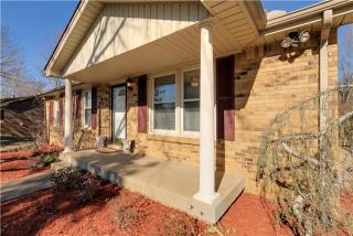 819 Ringgold Rd, Clarksville, TN 37042-3446