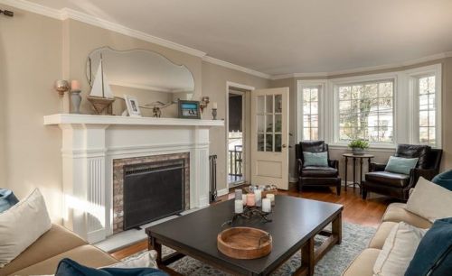 852 Meadowcroft Ave, Pittsburgh PA 15216-1139 exterior