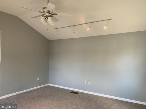 653 Gulph Rd, Norristown PA  19406-3704 exterior