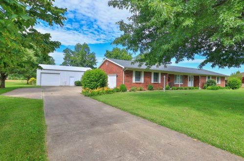 7711 Yorkridge Rd, Dover, IN 47022-9676