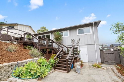 1128 Manzanita Dr, Pacifica CA  94044-4347 exterior
