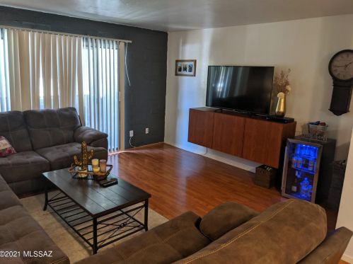 911 Euclid Ave, Tucson, AZ 85719-4860