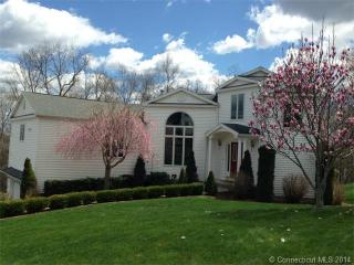 255 Kimberly Ln, Watertown, CT 06795-3154
