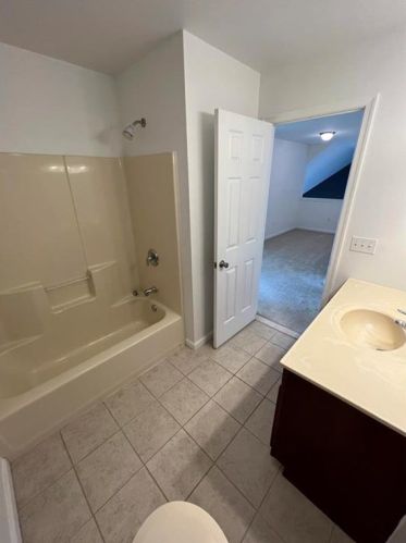 836 Spring White Dr, Breinigsville PA  18031-1787 exterior