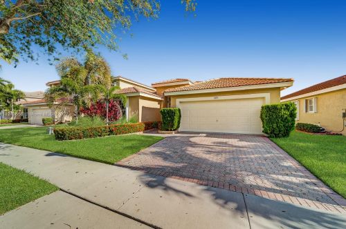 18131 33rd St, Hollywood FL  33029-1628 exterior