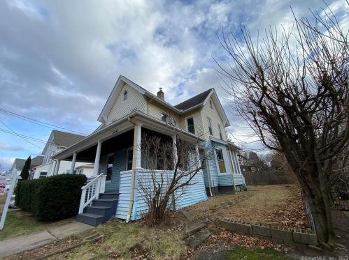 33 Merriman St, Bristol, CT 06010-5043