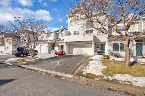 1027 108th Ave, Minneapolis, MN 55433-6550