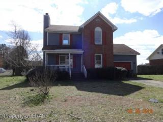 8012 Gaelic Dr, Fayetteville, NC 28306-8528