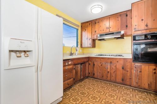 3812 Conrad Ave, San Diego CA 92117-2018 exterior