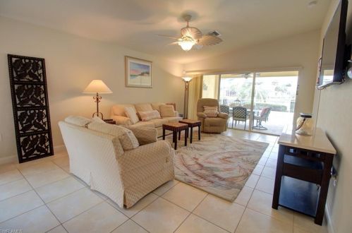 8615 Genova Ct, Naples FL  34114-2748 exterior