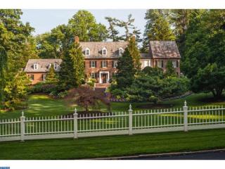 327 Grays Ln, Haverford, PA 19041-1818