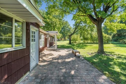 518 Route 31, East Amwell Township NJ  08551-1221 exterior