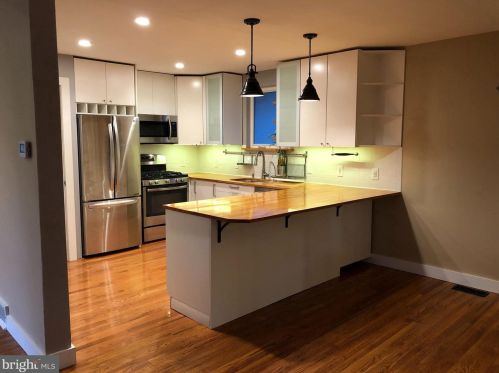 1030 Emerald Ave, Camden NJ  08108-1842 exterior