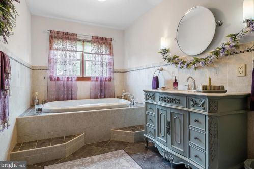 1412 Old Indian Mills Rd, Southampton NJ  08088-9441 exterior