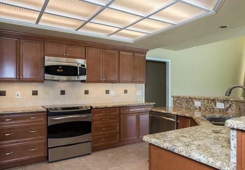 4455 Bardsdale Dr, Palm Harbor FL  34685-2601 exterior