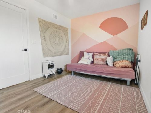 6907 Leilani Ln, Cypress CA  90630-5719 exterior