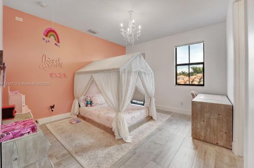 8297 28th St, Hollywood FL  33024-3187 exterior