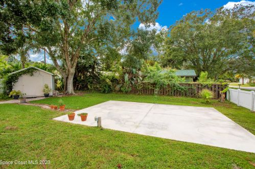 402 Ash St, Sebastian FL  32958-4308 exterior