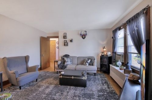 124 Buena Vis Ave, Paterson NJ 07506-2919 exterior