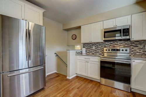 4127 92, Milwaukee WI 53228-2131 exterior