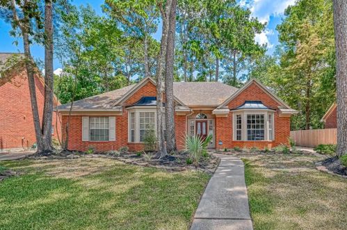 4106 Brook Shadow Dr, Humble, TX 77345-1266