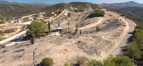 15863 Sequan Truck Trl, Alpine CA  91901-3501 exterior