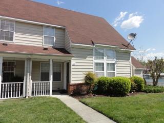 120 Buttonwood Ln, Yorktown VA  23693-4930 exterior