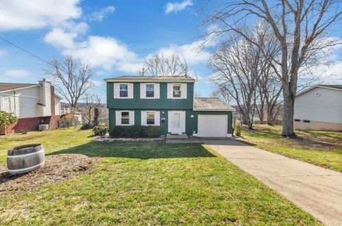 403 Cottonwood Dr, Noblestown, PA 15071-1113