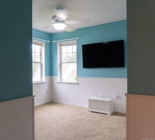 39 Bush Creek Ln, Poughquag NY  12570-5557 exterior