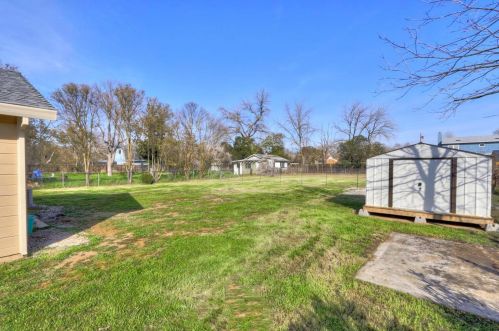 9665 Kent St, Elk Grove CA  95624-2432 exterior