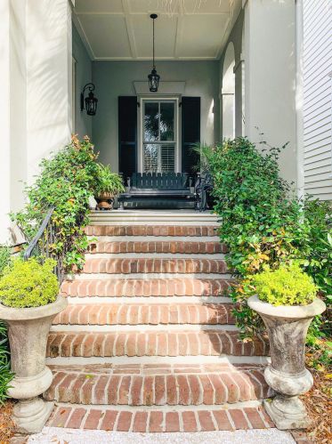 154 Ionsborough St, Mount Pleasant SC  29464-6690 exterior