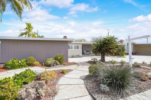 2410 San Anseline Ave, Long Beach, CA 90815-2043