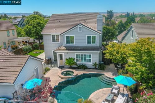 5648 Dresslar Cir, Livermore CA  94550-7194 exterior