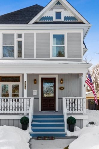 302 Maxwell St, Lake Geneva, WI 53147-1719
