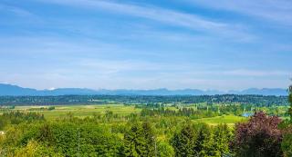 4815 View Dr, Everett, WA 98203-2428