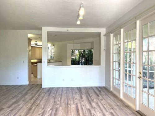 101 Colonade Cir, Naples FL 34103-8705 exterior