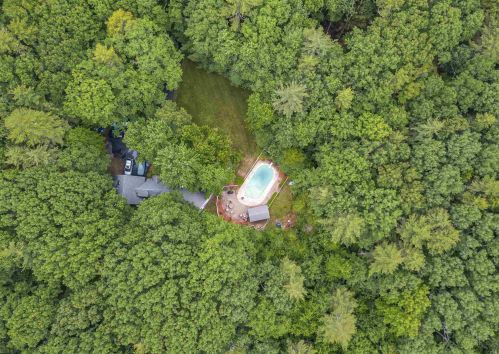 42 Watson Rd, Dover NH  03820-5801 exterior