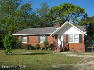 1930 Ireland Dr, Fayetteville NC  28304-1502 exterior