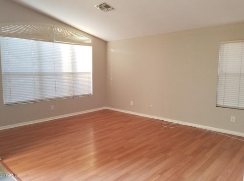 993 Constitution Dr, Gilbert, AZ 85296-9755