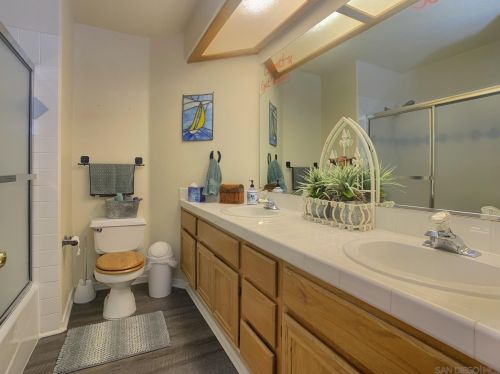 2435 Deland Dr, Alpine CA  91901-3192 exterior