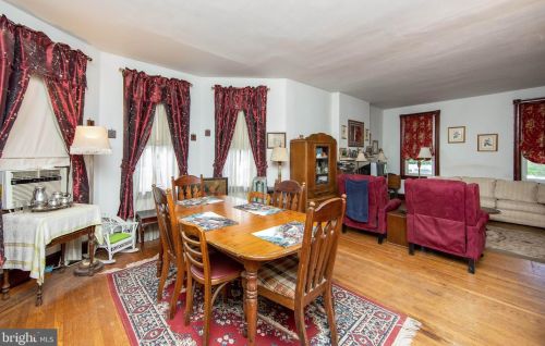 52 Chestnut Ave, Camden NJ  08109-2505 exterior