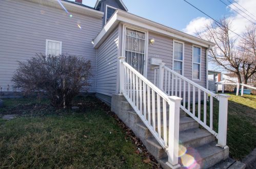 1339 Willard St, Washington Ch OH  43160-2373 exterior