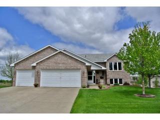 2233 Birch St, Lakeville, MN 55068-4981