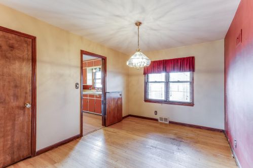 7006 39 Ave, Kenosha WI 53142-1915 exterior