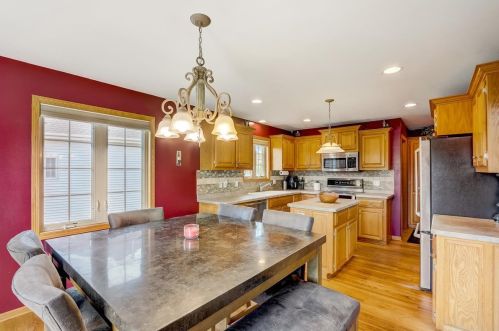 1308 Carla Ln, West Bend WI  53095-5429 exterior