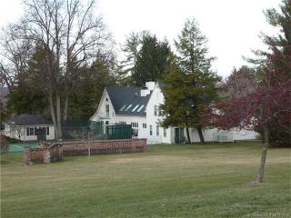 9 Great Elm Rd, West Woods, CT 06069-2248