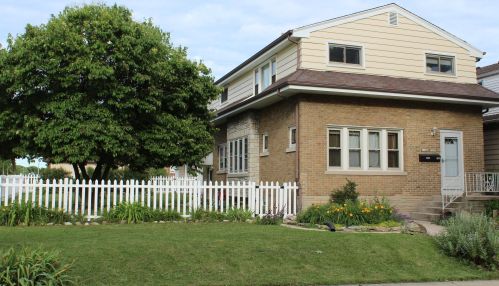 1604 56th St, Milwaukee WI  53214-5255 exterior